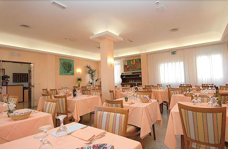 Hotel Stiefel 리그나노 사비아도로 외부 사진